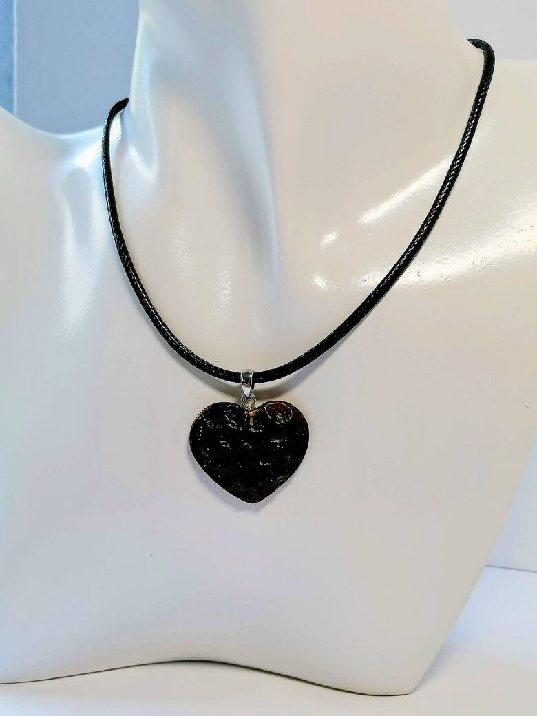 Small Cherry Amber Heart Pendant – Hand Engraved