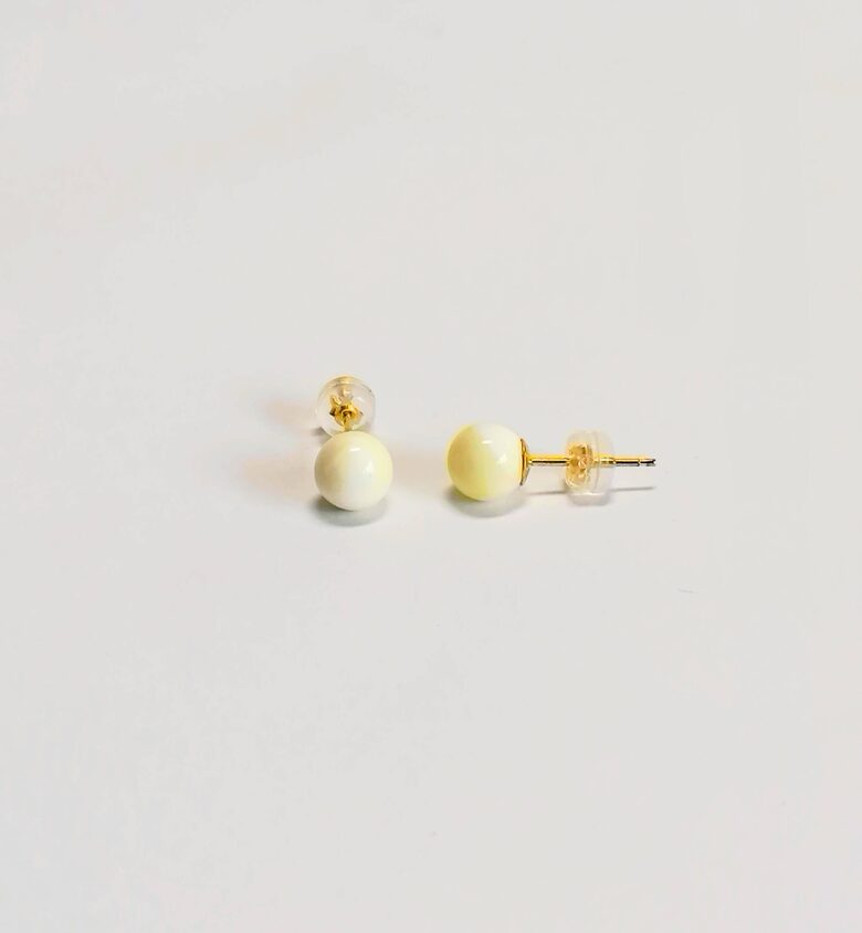 Karališko balto Baltijos gintaro auskarai vinukai