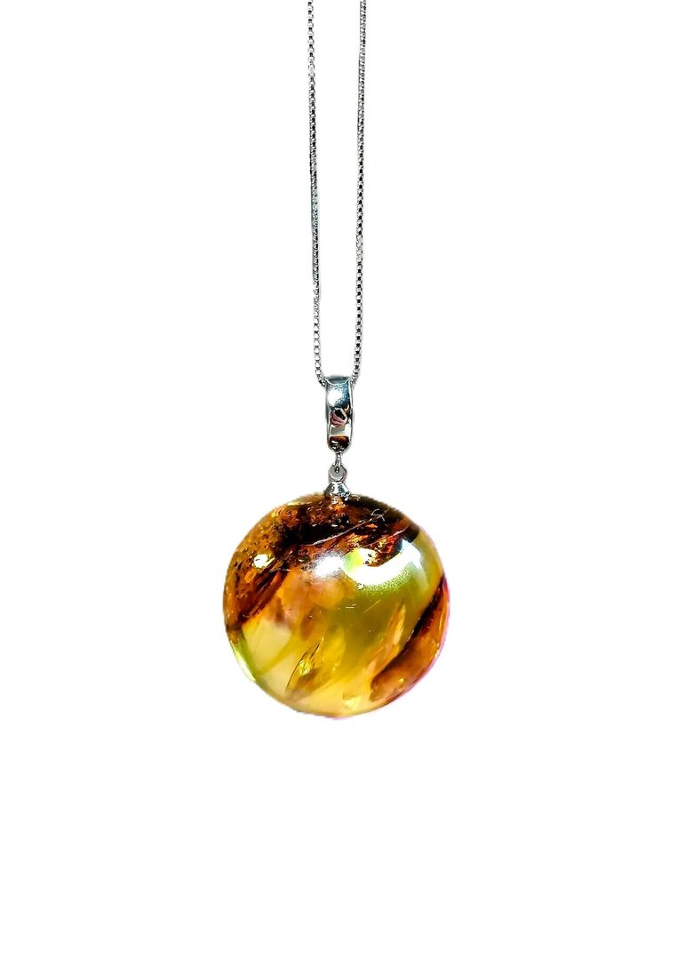 Round Amber Pendant | Timeless Baltic Amber