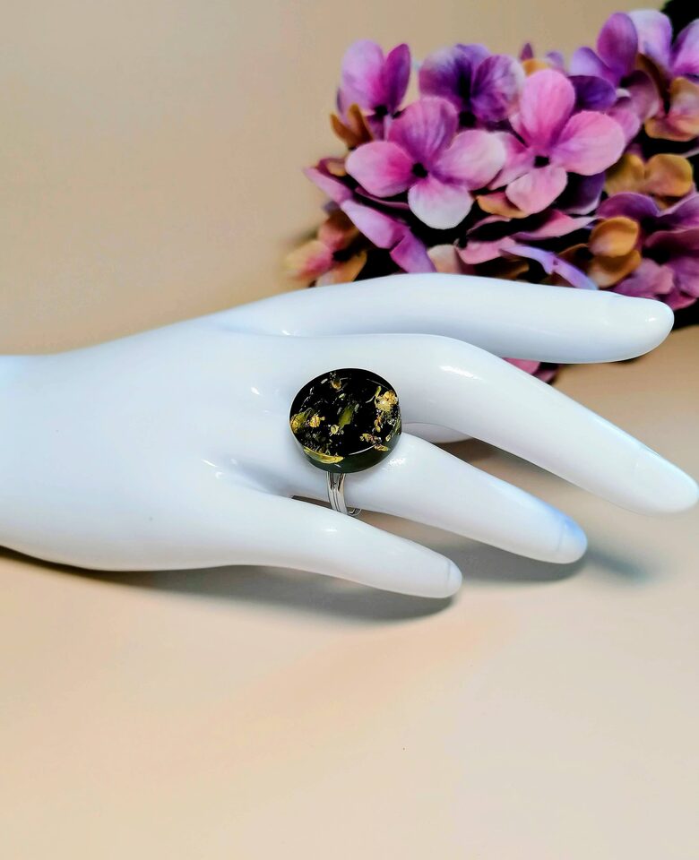 Žalio Baltijos gintaro žiedas