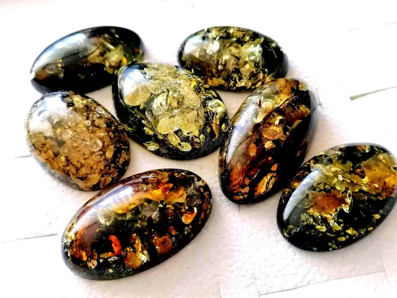 Green Oval Amber Cabochons with Mica – Flat Back