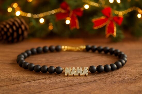 Juodo gintaro apyrankė su užsegimu ir raidėmis "MAMA"