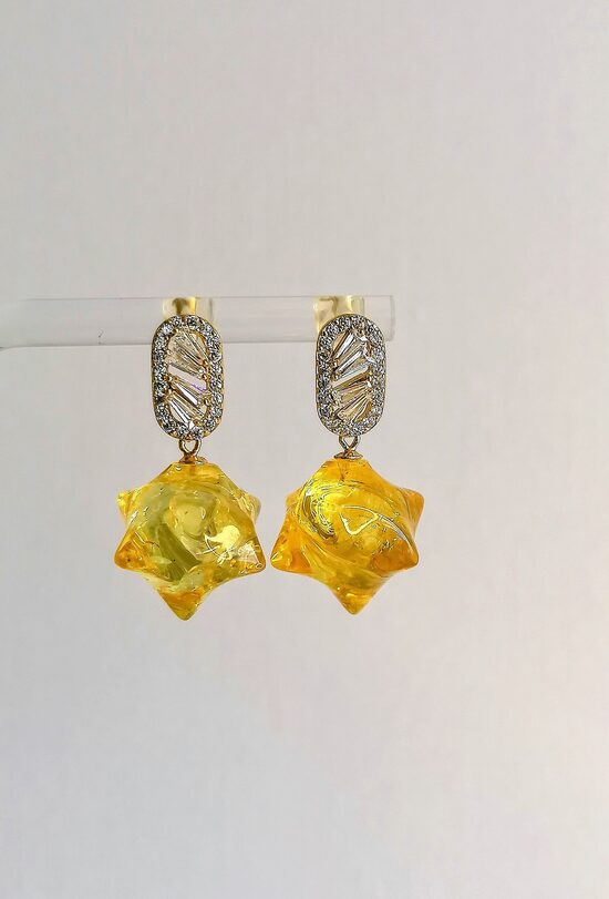 Amber Star-Shaped Stud Earrings | Sparkling Simplicity